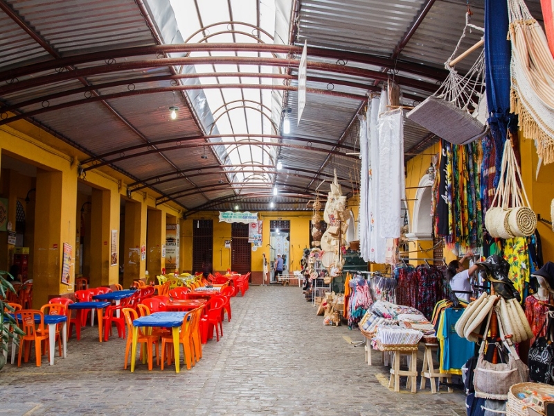 Mercado Thales Ferraz, no Centro HistÃ³rico de Aracaju, reÃºne histÃ³ria, cultura, artesanato e
culinÃ¡ria tÃ­pica - Foto: Ascom | Setur | Governo de Sergipe