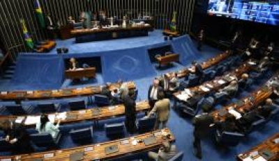 Texto-ba<x>se da PEC do Teto dos Gastos Públicos foi aprovado por 61 votos favoráveis e 14 contrários (Imagem: Fabio Rodrigues Pozzebom/Agência Brasil)