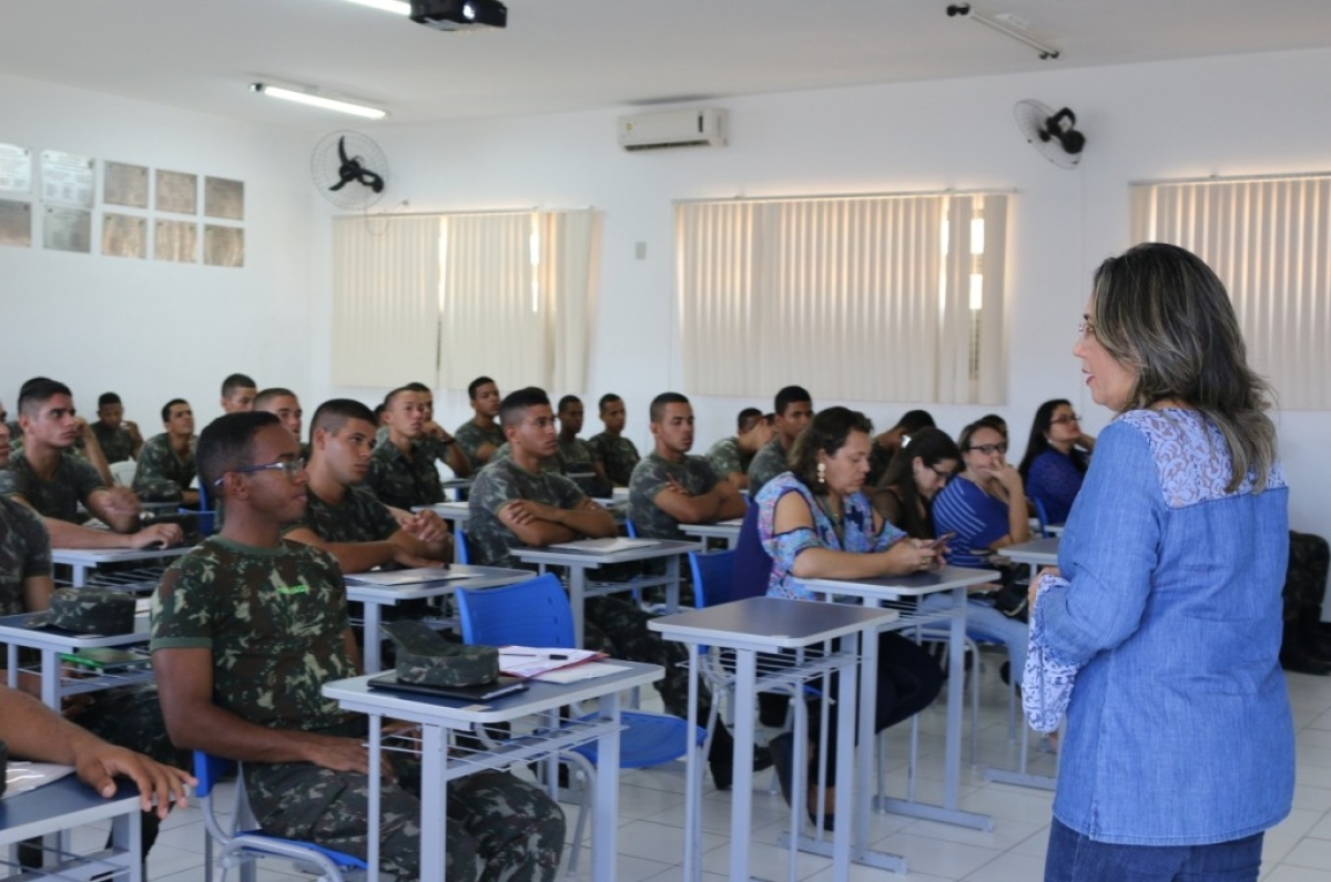 Soldados do 28º BC participam de capacitação para o combate ao Aedes aegypti (Imagem: SES/SE)