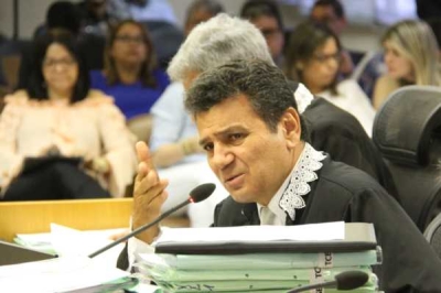 O conselheiro-relator Ulices Andrade (Imagem: Cleverton Ribeiro/TCE/SE)