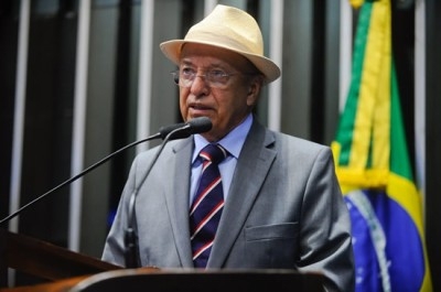Valadares (Imagem: Moreira Mariz/Agência Senado)