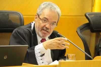 A exigência foi proposta pelo conselheiro-presidente Clóvis Barbosa (Foto: Cleverton Ribeiro/TCE/SE)