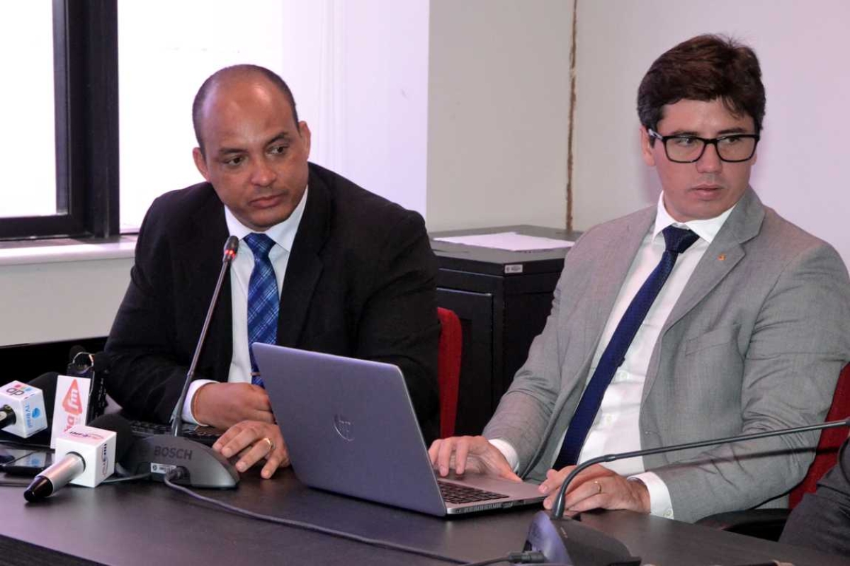 O diretor Adir Machado da Dceos representou o TCE na coletiva (Imagem: Kleber Santos/TCE/SE)