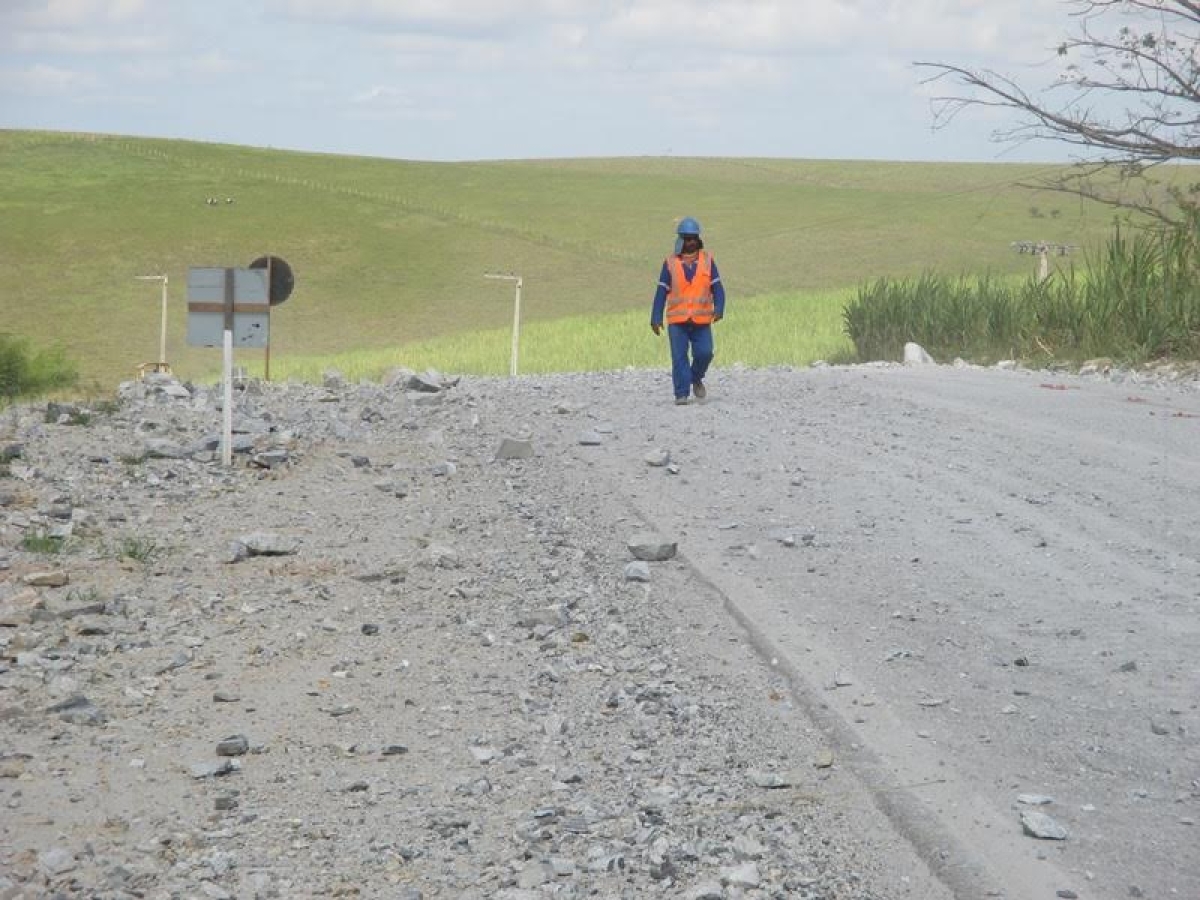 Gestão Ambiental BR-101NE/DNIT acompanhará intervenção e detonação de rochas na BR-101 em Alagoas (Imagem: Comunicação e Educação Ambiental BR-101NE)