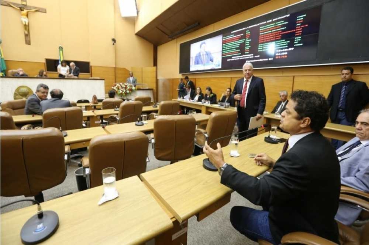 Deputados vão apreciar projeto que cria fundo para indústrias (Imagem: César de Oliveira/Agência Alese)
