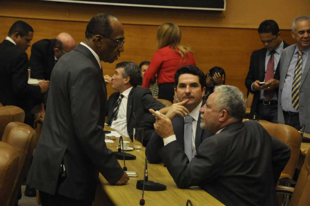 Em sessão extraordinária deputados aprovam Fundo de Equilíbrio Fiscal (Imagem: Jadilson Simões/Agência Alese)