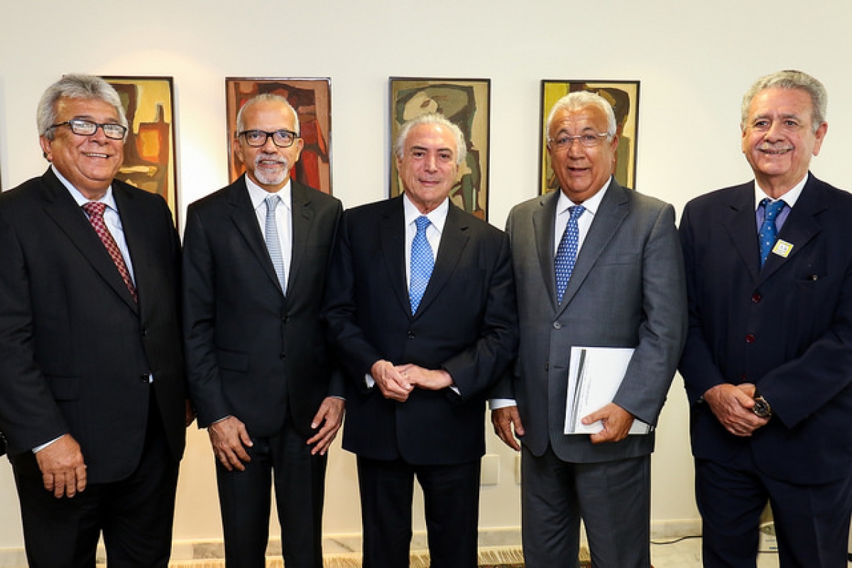 Jackson Barreto reúne-se com Michel Temer e pede celeridade nas ações na área da seca e aeroporto (Imagem: Alan Santos/Presidência da República) Jackson Barreto reúne-se com Michel Temer e pede celeridade nas ações na área da seca e aeroporto (Imagem: Alan Santos/Presidência da República)