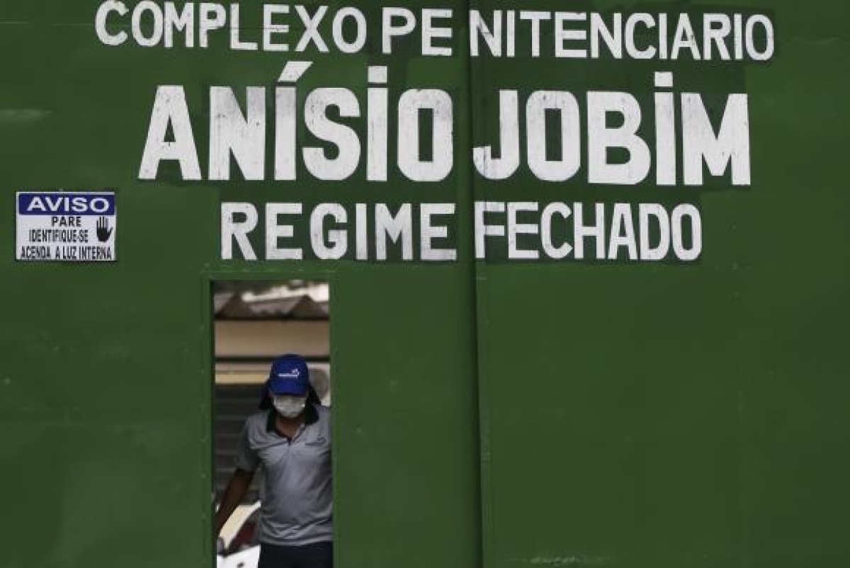 Portão principal do Complexo Penitenciário Anísio Jobim (Compaj), na capital amazonense (Imagem: Marcelo Camargo/Agência Brasil)