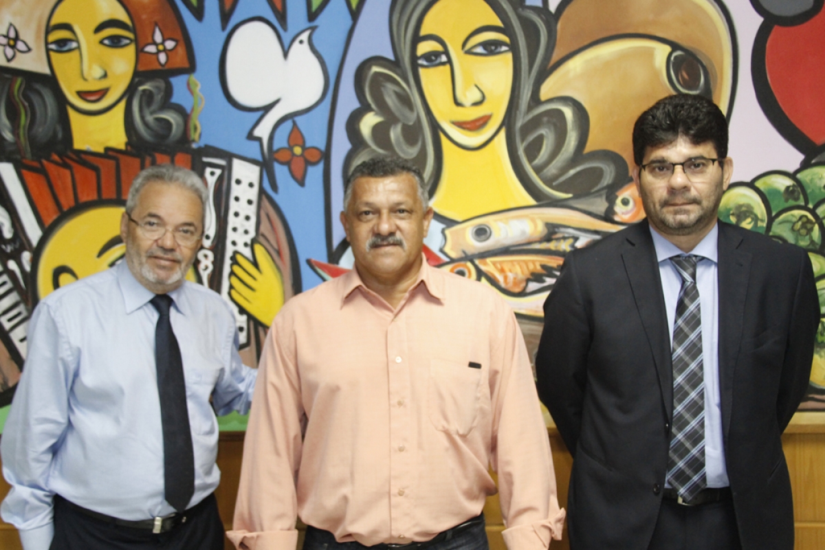 Prefeito de General Maynard denuncia ex-gestor ao presidente do TCE/Sergipe (Imagem: Cleverton Ribeiro/TCE/SE)