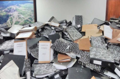 Ato de vandalismo teria sido praticado na sala do gabinete da prefeitura de Capela um dia antes da transmissão do cargo (Imagem: Arquivo/Portal Infonet)