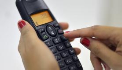 Ligação de telefone fixo para celular ficará mais cara (Imagem: Marcello Casal Jr./Agência Brasil)
