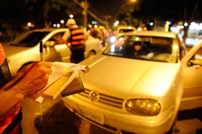 Motorista alcoolizado pode ser obrigado a ressarcir o SUS por gastos com acidentes (Imagem: Pedro França/Agência Senado)