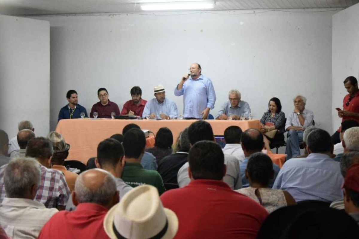 Seminário leva informação a agricultores sobre renegociação de dívidas rurais (Imagem: Márcio Garcez)