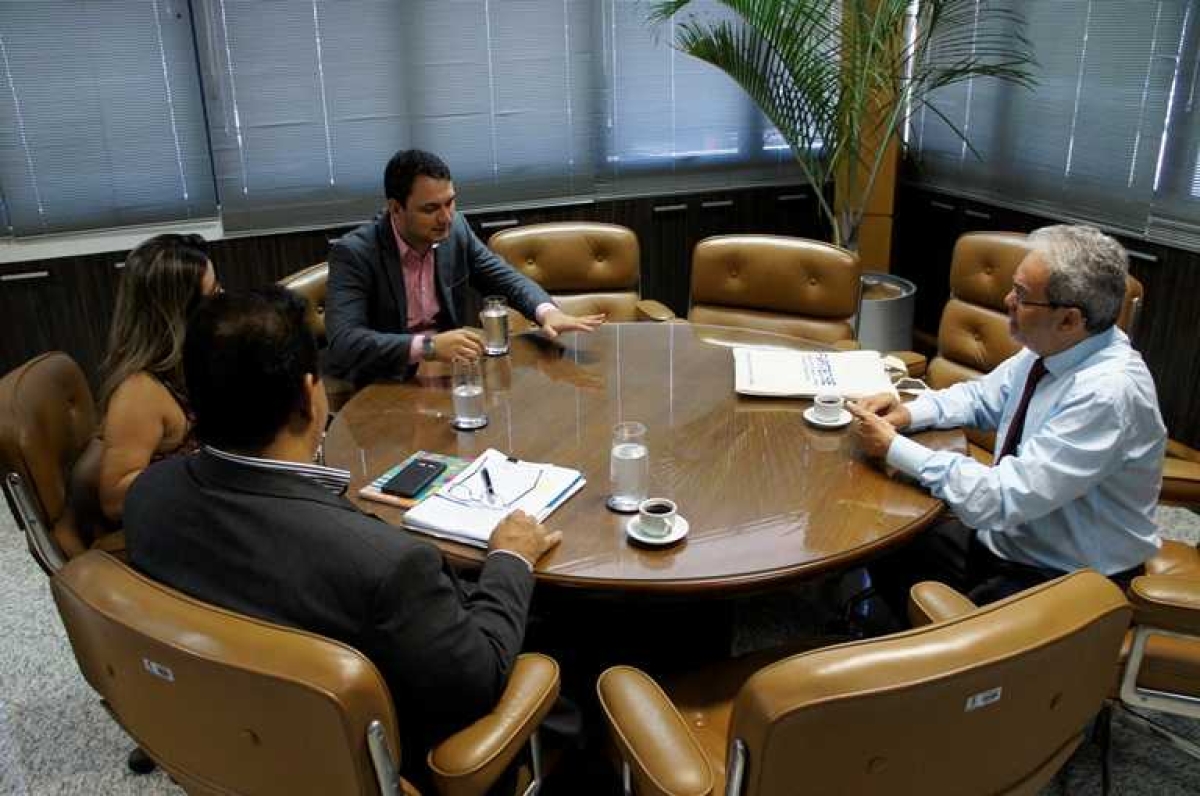 Fapitec/Sergipe discute parcerias com o Tribunal de Contas de Sergipe (Imagem: Fapitec/SE)