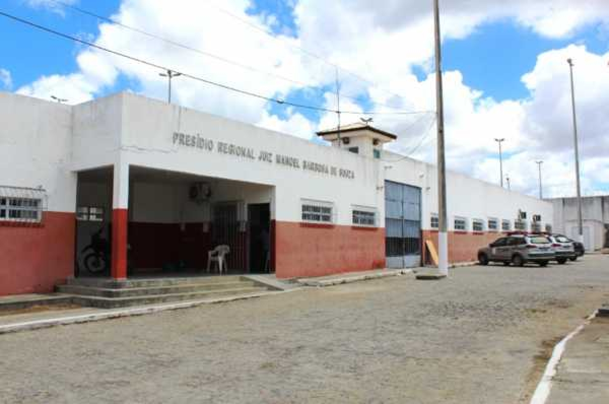 Detento do presídio de Tobias Barreto foi flagrado com celulares (Foto: Arquivo/Portal Infonet)