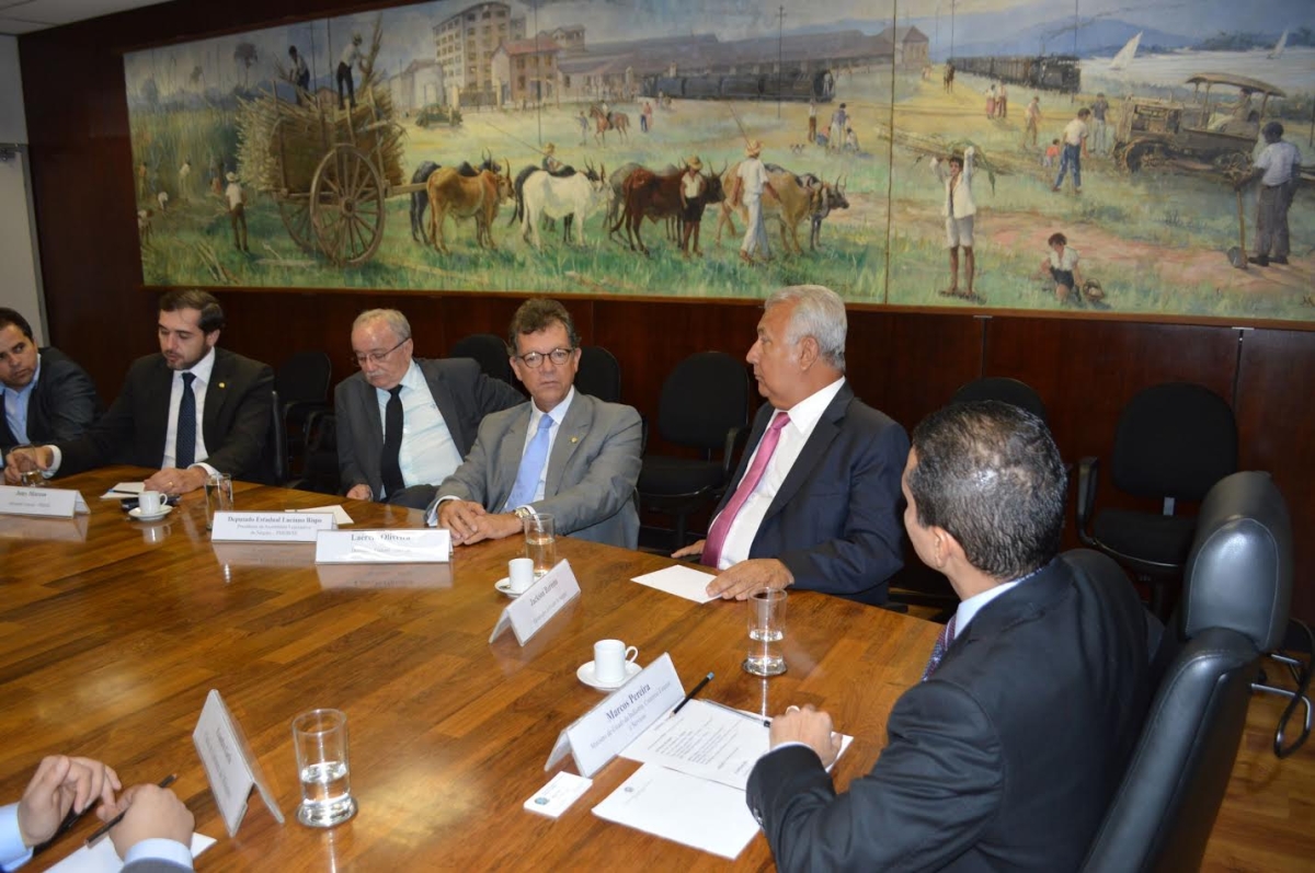 Laércio Oliveira convida ministro da indústria e Comércio para visitar Sergipe (Foto: Assessoria Laércio Oliveira)