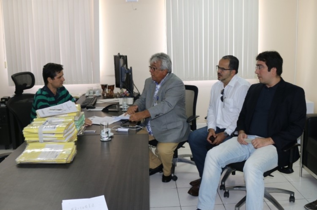 Ramiro Rochembah, Almeida Lima e equipe técnica da SES - (Foto: Bruno Matos)
