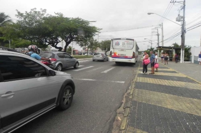 Fato ocorreu na Avenida Adélia Franco (Foto: Arquivo/Portal Infonet)
