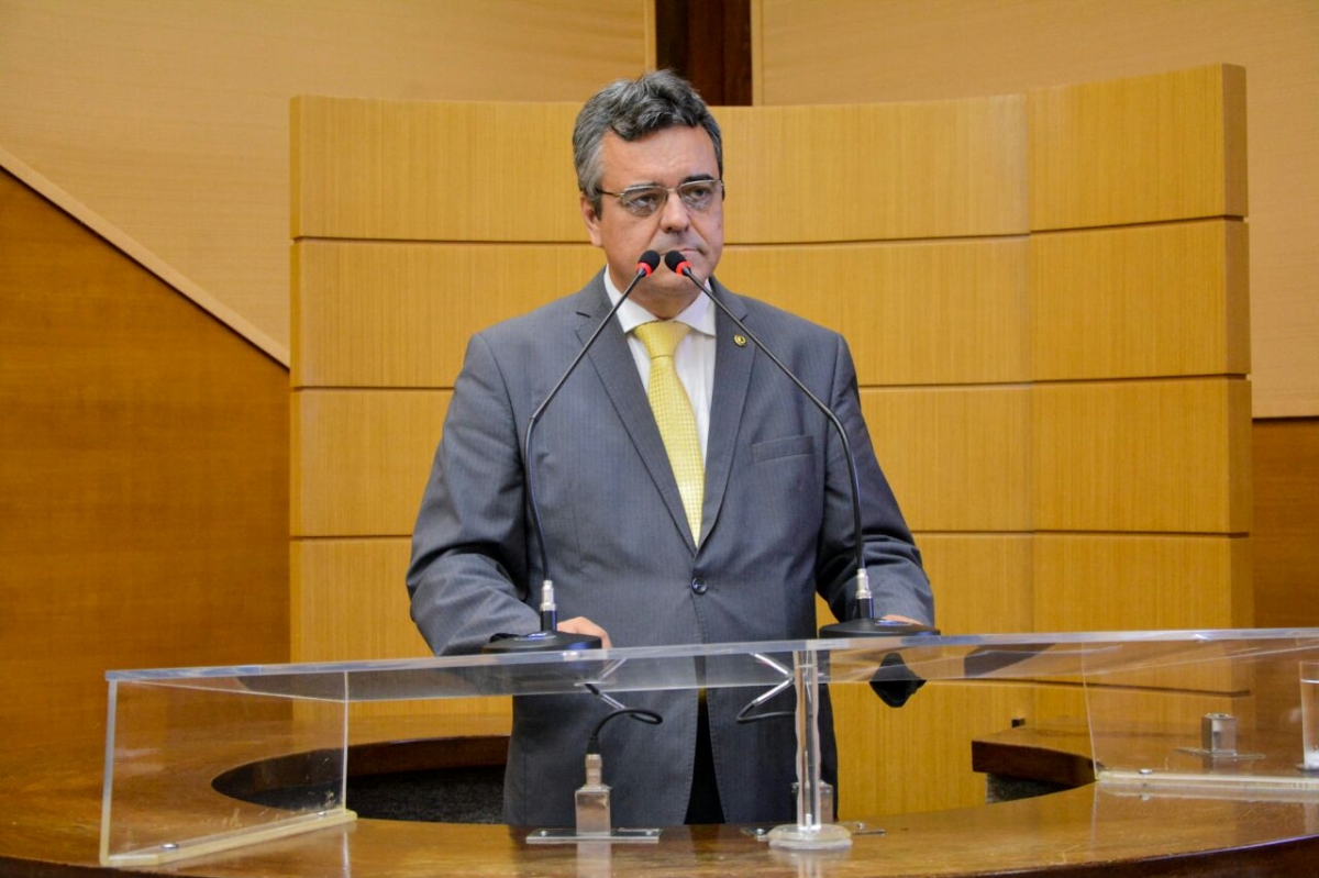 Luciano desconfia que o setor privado venha somente atrás do lucro das tarifas, e não tenha lá esta boa vontade toda para com os investimentos (Foto: Ascom/LP)