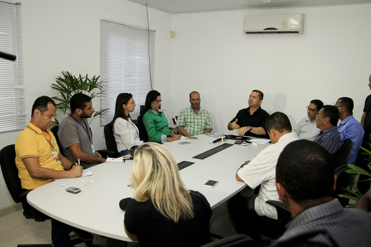 Emsurb anuncia empresa Torre para a coleta de lixo em Aracaju (Foto: Marcos Rodrigues)
