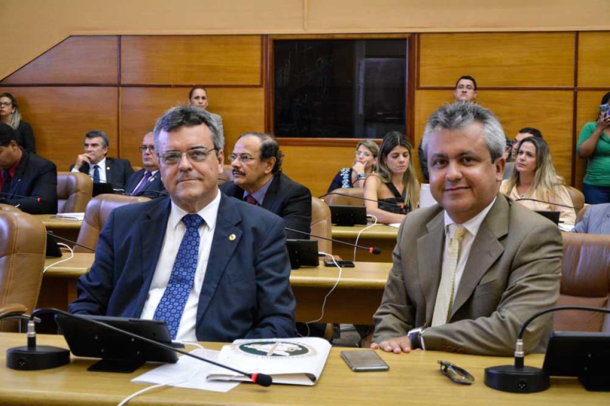 Lideranças do PSB estranham "negócio do lixo" em Aracaju, e apoiam a CPI do vereador Elber (Foto: Eduardo Almeida/Assessoria Luciano Pimentel)