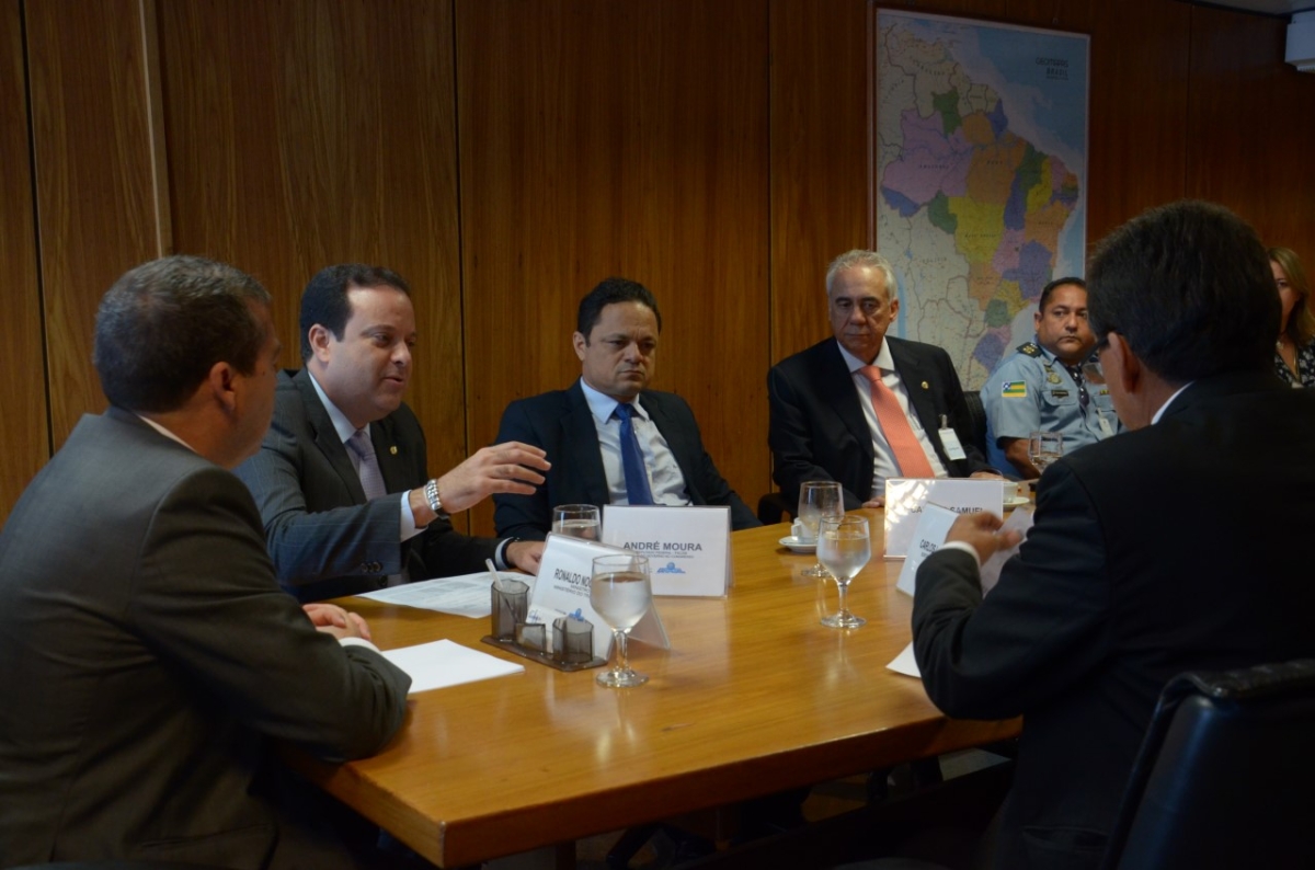 Ministro do Trabalho entregará Carta Sindical a sindicatos de Sergipe (Foto: Nefy Dias/Assessoria André Moura) Ministro do Trabalho entregará Carta Sindical a sindicatos de Sergipe (Foto: Nefy Dias/Assessoria André Moura)