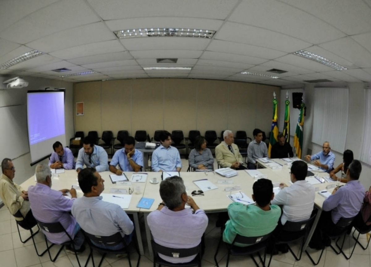 Edvaldo Nogueira anuncia pagamento dos salários de março dos servidores para sexta-feira, 31 (Foto: Janaína Santos)