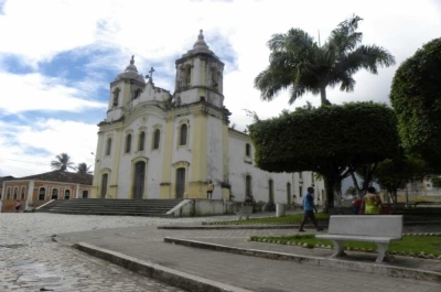 Crime ocorreu em Laranjeiras por volta das 19h (Foto: Portal Infonet) Crime ocorreu em Laranjeiras por volta das 19h (Foto: Portal Infonet)