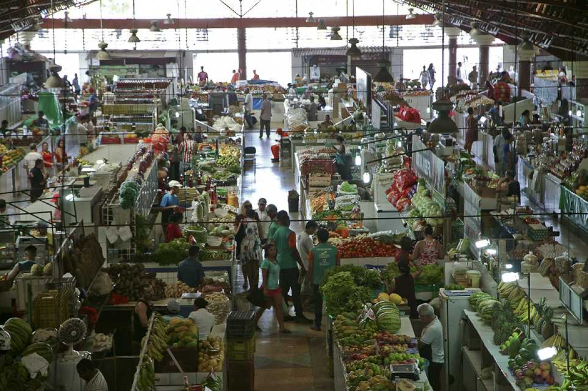 Emsurb informa funcionamento de feiras e mercados na Semana Santa (Foto: Marcos Rodrigues/Assessoria Emsurb)