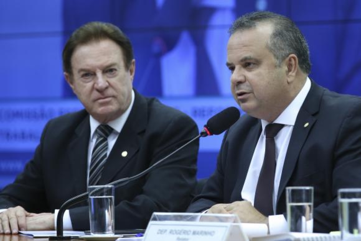 O deputado Rogério Marinho apresenta parecer sobre a reforma trabalhista (Foto: Antonio Cruz/Agência Brasil) O deputado Rogério Marinho apresenta parecer sobre a reforma trabalhista (Foto: Antonio Cruz/Agência Brasil)