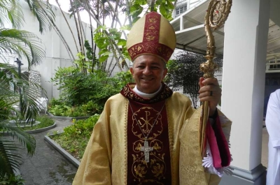 Dom Frei João José Costa explica o significado da Missa dos Santos ?leos  (Foto: Portal Infonet)