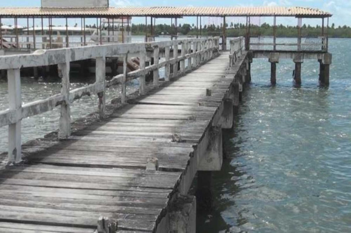 Atracadouro na Ivo do Prado está interditado desde ano passado (Foto: Portal Infonet) Atracadouro na Ivo do Prado está interditado desde ano passado (Foto: Portal Infonet)