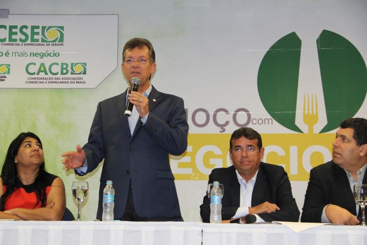 Laércio Oliveira diz em almoço da Acese que Lei da Terceirização garante todos os direitos dos trabalhadores (Foto: Assessoria Laércio Oliveira)   Laércio Oliveira diz em almoço da Acese que Lei da Terceirização garante todos os direitos dos trabalhadores (Foto: Assessoria Laércio Oliveira)