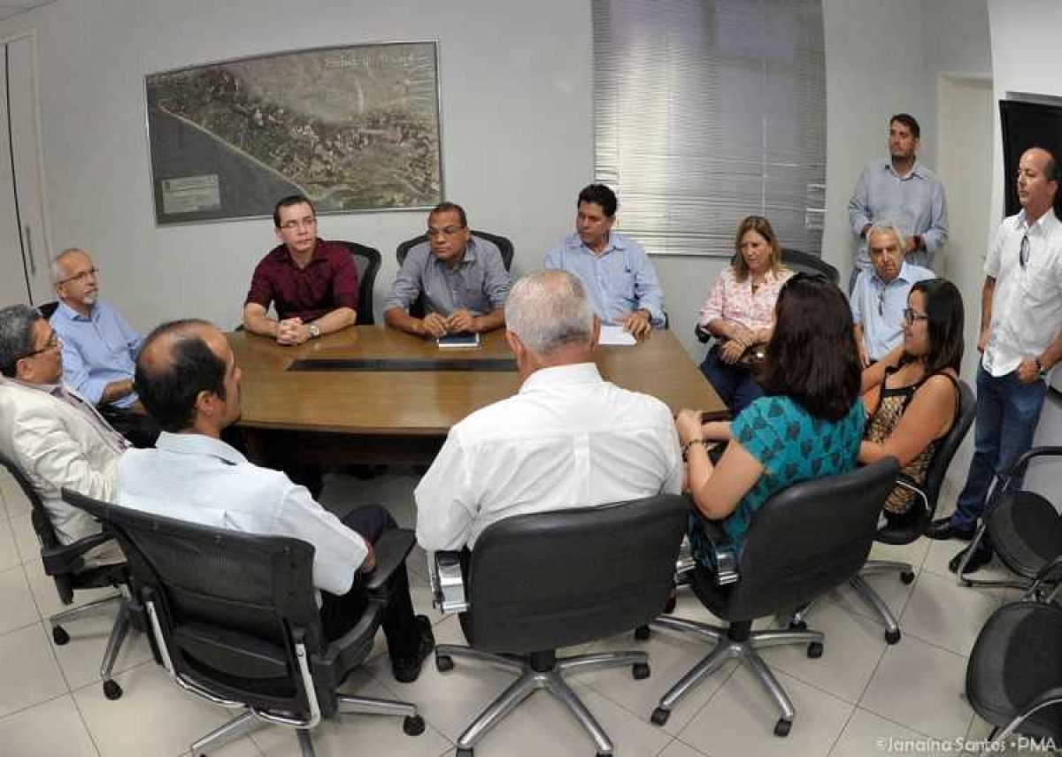 Prefeitura�?? de Aracaju e médicos constroem proposta de consenso para o fim da greve da categoria (Foto: Janaína Santos/PMA)