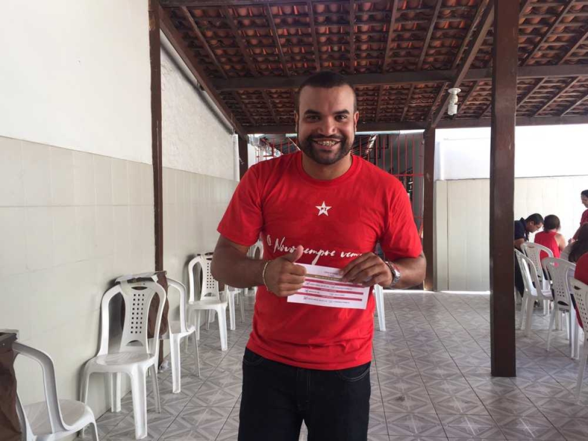 Presidente eleito do PT de Aracaju, Jefferson Lima (Foto: Reprodução/Twitter/@JeffersonJPT) Presidente eleito do PT de Aracaju, Jefferson Lima (Foto: Reprodução/Twitter/@JeffersonJPT)
