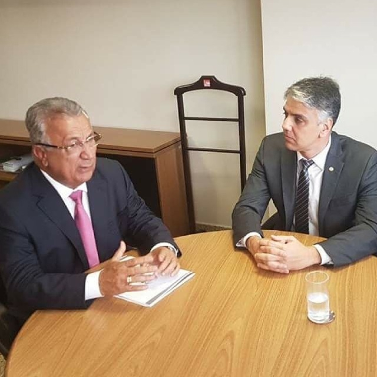 Governador de Sergipe busca liberação orçamentária para duplicação de abastecimento de água em Lagarto (Foto: Assessoria Fábio Reis)