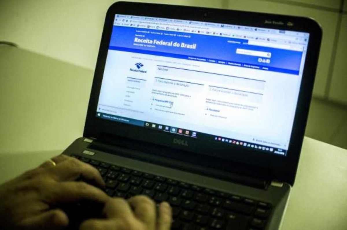 Depois do fim do prazo, os contribuintes estão sujeitos a multas, que variam de R$ 165,74 a 20% sobre o valor do imposto devido (Foto: Arquivo/Marcelo Camargo/Agência Brasil)