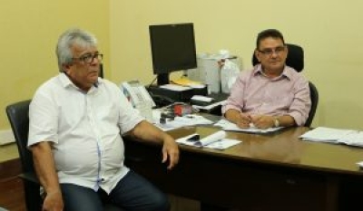 Participaram da reunião os secretários de estado da saúde, Almeida Lima, e da segurança pública, João Eloy (Foto: SES/SE)