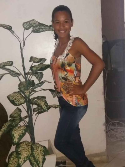 Família procura por menina de 12 anos desaparecida em Glória (Foto: Arquivo Pessoal)