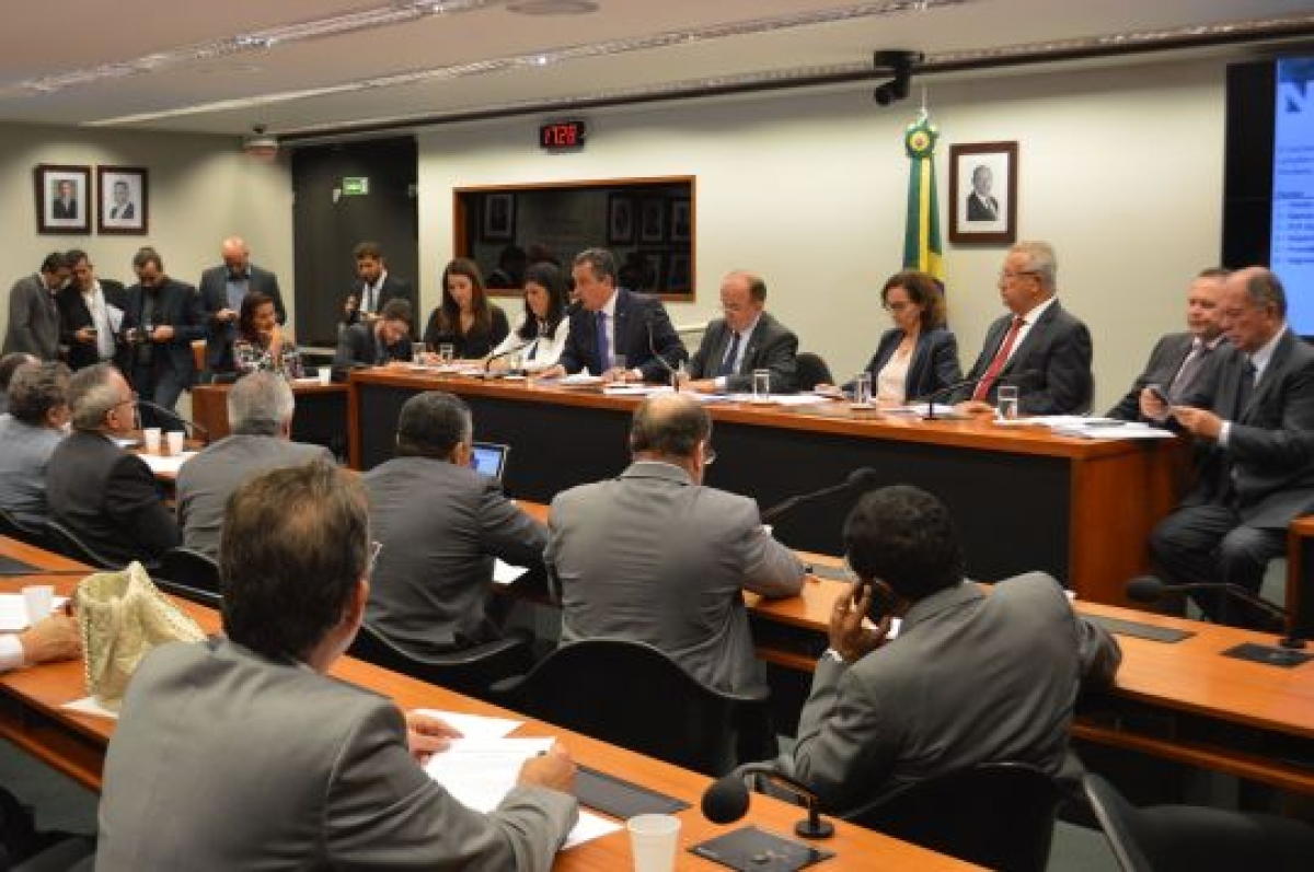Laércio Oliveira defende participação do governo federal para enfrentamento da violência (Foto: Site Laércio Oliveira) Laércio Oliveira defende participação do governo federal para enfrentamento da violência (Foto: Site Laércio Oliveira)