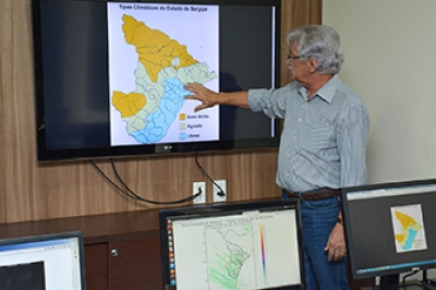 Chefe da Sala de Situação do Centro de Meteorologia, Overland Amaral (Foto: Arquivo/Edinaldo Nascimento/Semarh/SE)