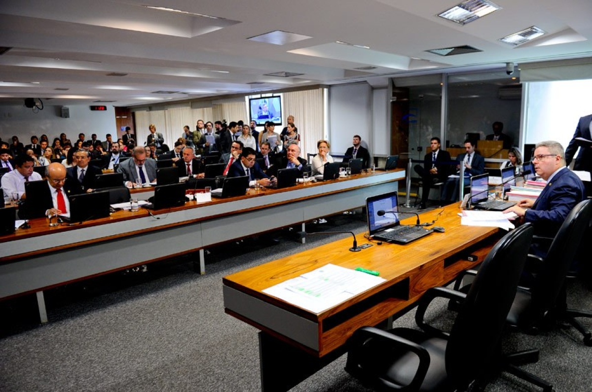 CCJ analisa proposta de eleição direta em caso de vacância da Presidência (Marcos Oliveira/Agência Senado)