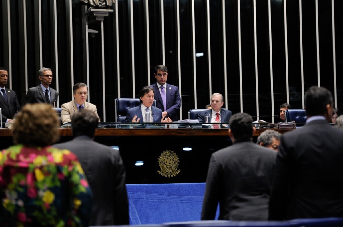 Sessão do Plenário em que foi aprovada a Medida Provisória 765/2016, que perderia a eficácia a partir desta sexta-feira (2) (Foto: Edilson Rodrigues/Agência Senado)
