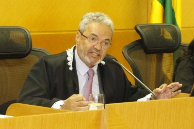 O presidente do TCE, conselheiro Clóvis Barbosa (Foto: Cleverton Ribeiro/TCE/SE)