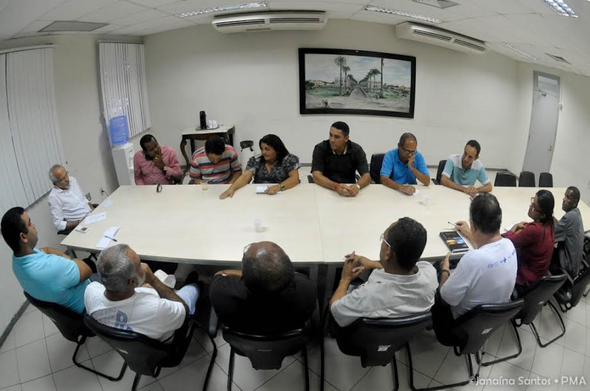 Em reunião com conselheiros de Saúde, Edvaldo garante que escolha de novo secretário será técnica (Foto: Janaína Santos/PMA)