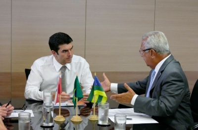 Jackson Barreto e o ministro da Integração Nacional, Helder Barbalho (Foto: Roque Sá)
