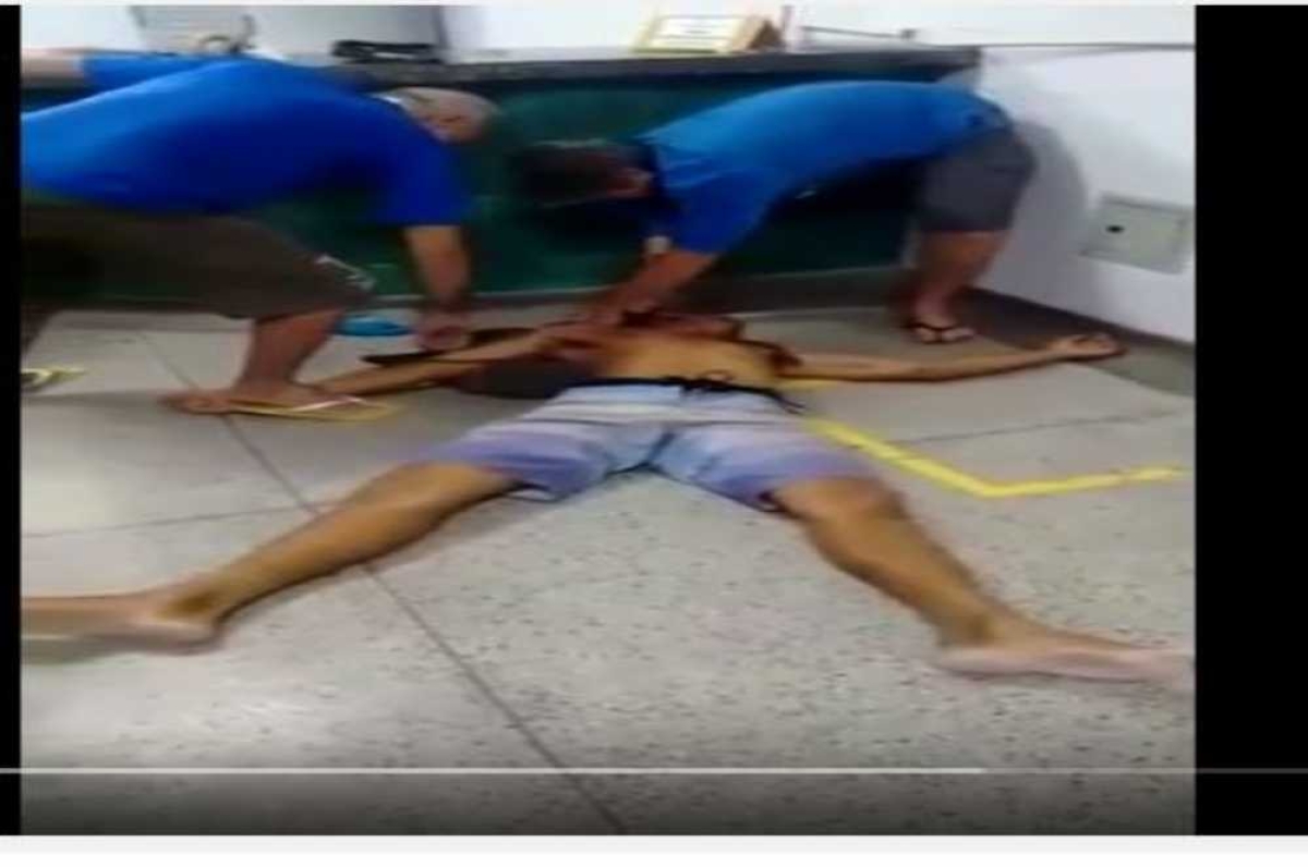 Homem tem crise convulsiva (Foto: Reprodução do vídeo)