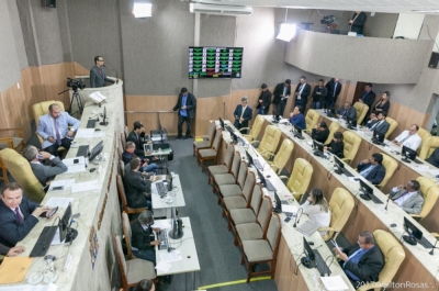  A aprovação ocorreu em primeira discussão e voltará à pauta na próxima semana. (Foto: Gilton Rosas)