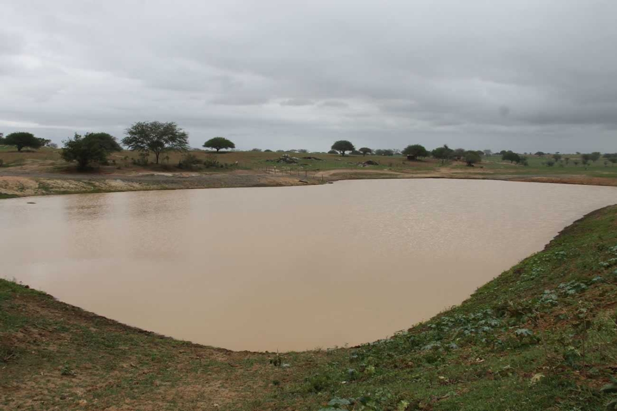Barragem do povoado Aningas, em Glória, depois da Recuperação, ampliou a capacidade de acúmulo de água (Foto: Fernando Augusto/Cohidro/SE)