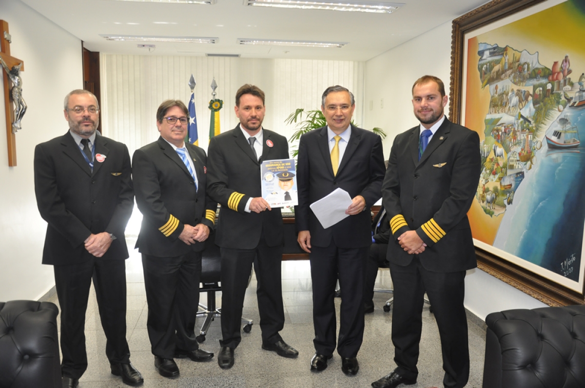 Eduardo Amorim defende Nova Lei do Aeronauta (Foto: Assessoria Eduardo Amorim)